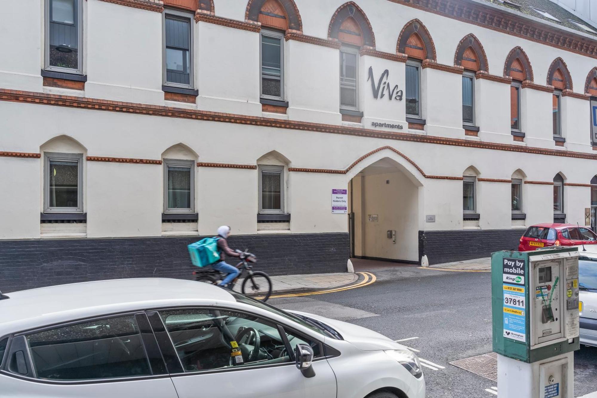 Heart Of City Centre Luxury Apartment With Secure Underground Parking Birmingham Eksteriør billede