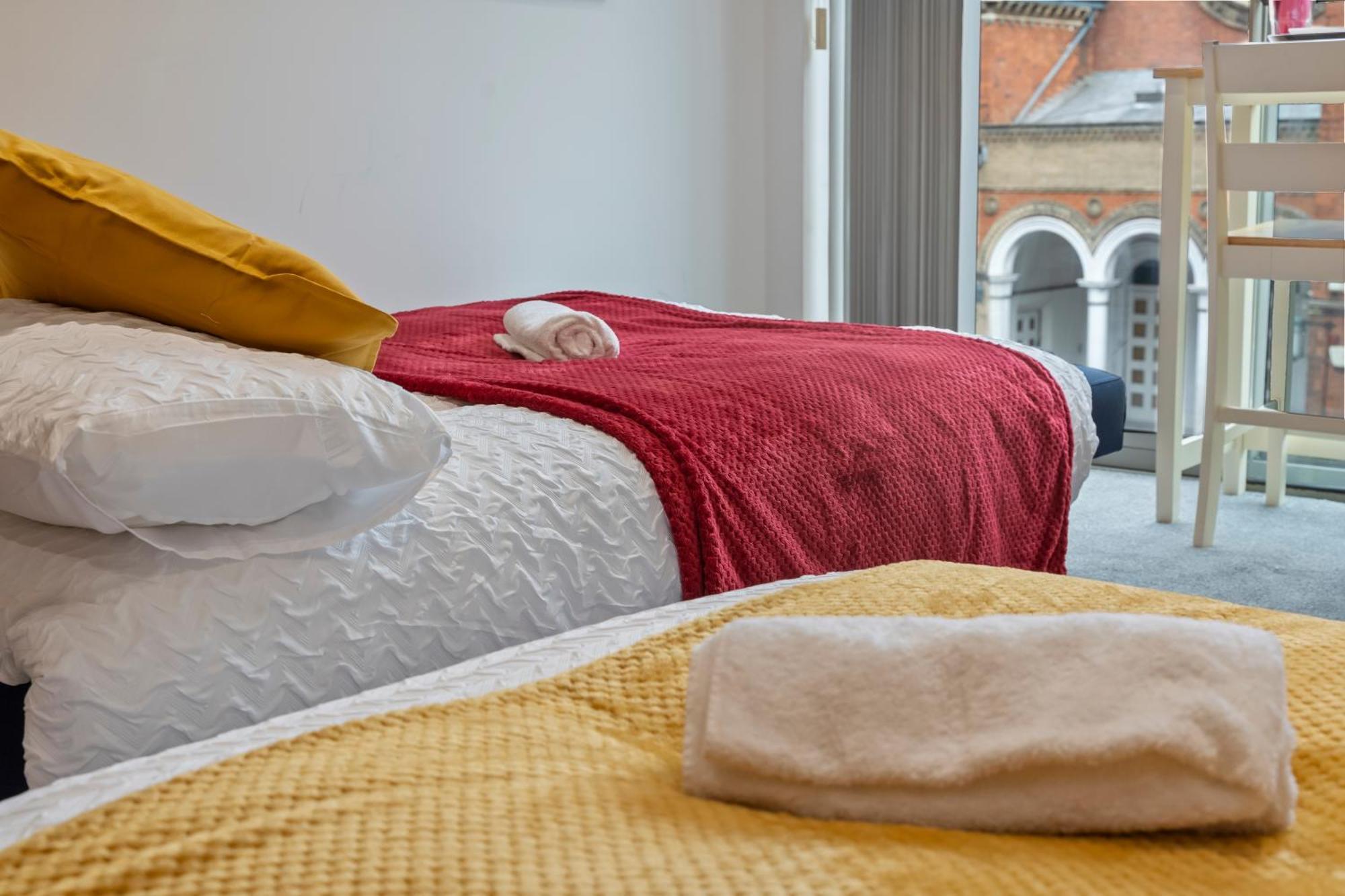 Heart Of City Centre Luxury Apartment With Secure Underground Parking Birmingham Eksteriør billede